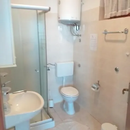 Jakov Appartamento Starigrad (Kvarner)