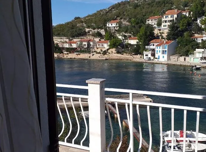 Jakov * Стариград