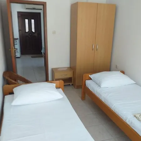 Apartment Jakov *