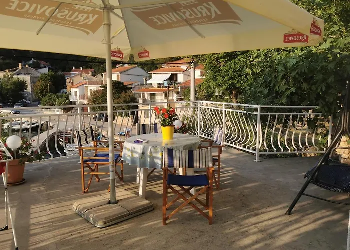 Jakov Апартаменты Стариград